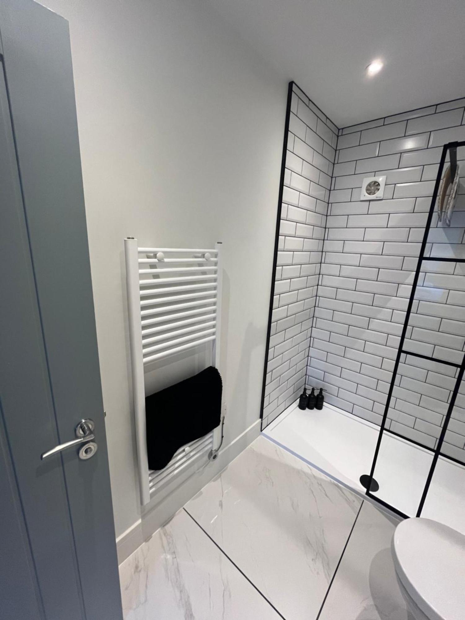 Apartamento Entire Property In Downham Market, Serviced Accomodation Exterior foto